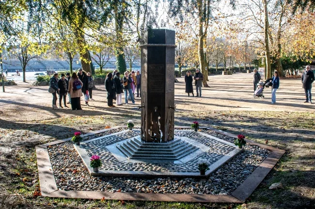 Photo de la fontaine des enfants du drac, restaurée