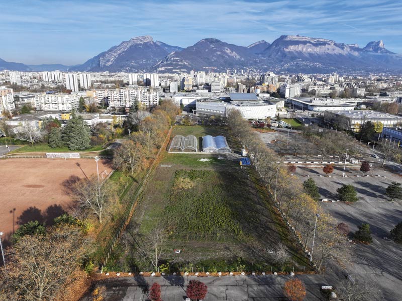 Vue aérienne de la ferme urbaine.