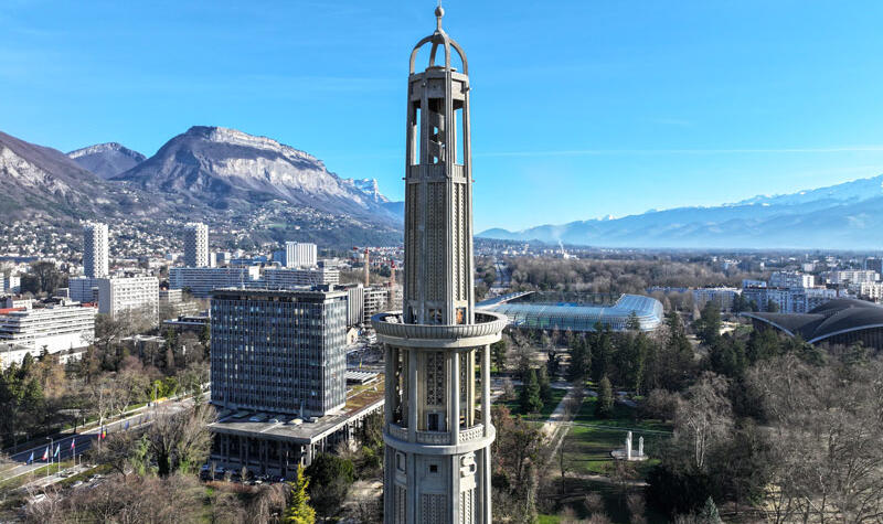 La tour Perret vue du ciel.