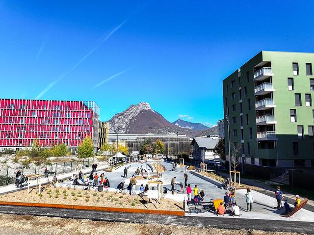 Vue aérienne du skatepark. 