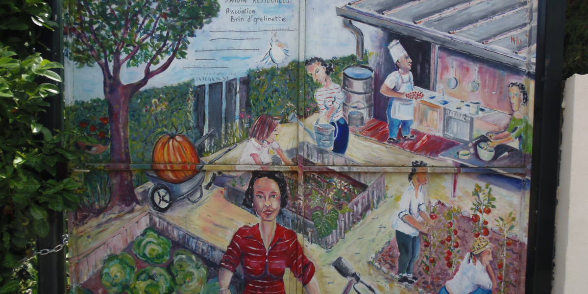 Fresque peinte sur le portail du Jardin du Sans Souci représentant le jardin et ses jardiniers)